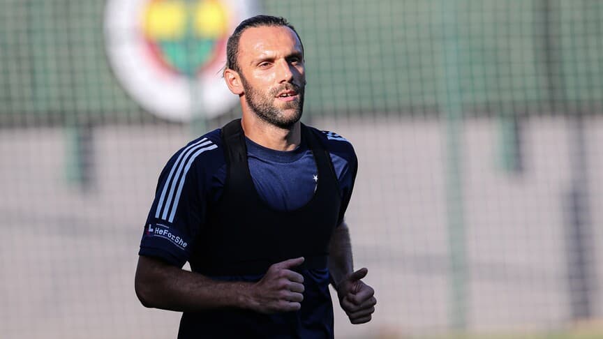 Vedat Muric, Fenerbahçe için İstanbul'a dönüyor