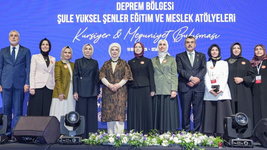 Şule Yüksel Şenler Vakfı, kadınlar için mezuniyet buluşması düzenledi