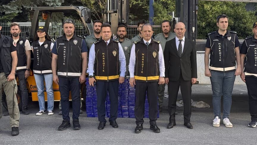 İstanbul'da bir tırda 130 kilogram eroin bulundu
