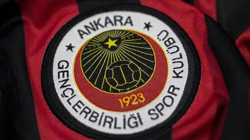 Gençlerbirliği, Fıratcan Üzüm ile sözleşmesini 1 yıl uzattı