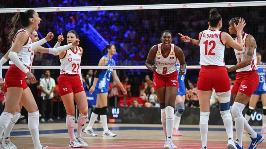 A Milli Kadın Voleybol Takımı, Çin'i 3-2 mağlup etti