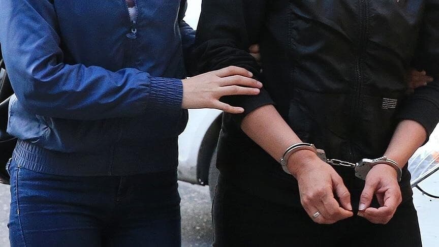 Başörtülülere hakaret eden şüpheli tutuklama talebiyle mahkemeye sevk edildi