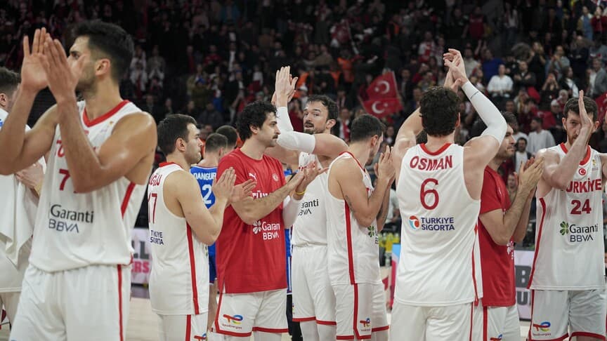 Türkiye, FIBA Dünya Kupası Avrupa Elemeleri'nde birinci sırada kalmaya devam ediyor.