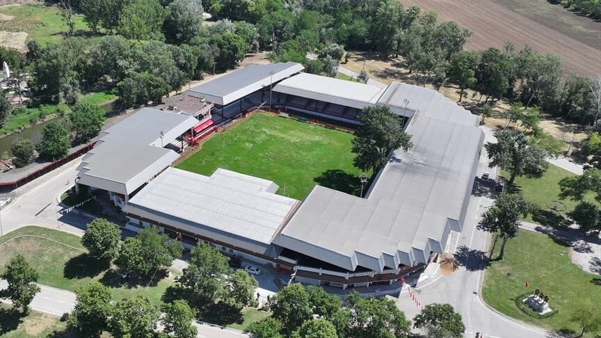 Kırkpınar Yağlı Güreşleri için Sarayiçi Er Meydanı'nda hazırlıklar devam ediyor