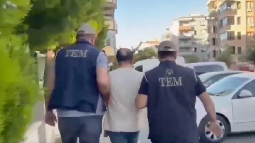 FETÖ operasyonlarında 128 kişi tutuklandı