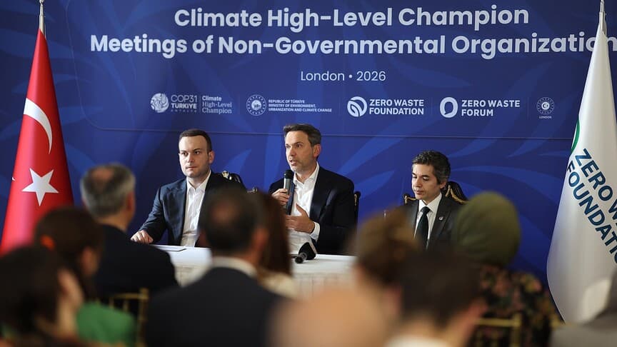 Bakan Bayraktar, Türkiye'nin enerji dönüşümünde 3 ana konuya odaklandığını açıkladı