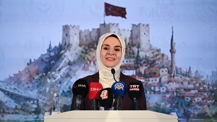 Bakan Göktaş, İslam ülkelerinden genç kadınları bir araya getirecek