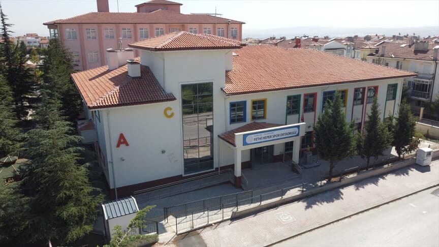 Fethi Heper'in adını taşıyan okulda sporcu ve bilim insanları yetişecek