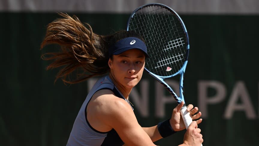 Zeynep Sönmez, Eastbourne Açık'ta çeyrek finale veda etti