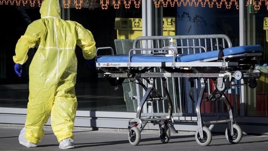 Fransa'da Ebola vakasıyla temas eden 5 kişi karantinaya alındı
