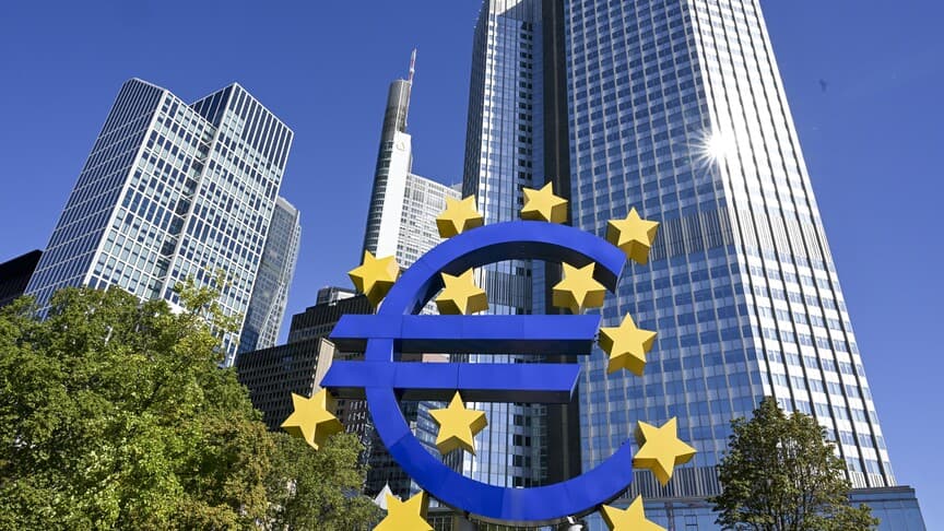 ECB: Avro Bölgesi'nde tüketicilerin enflasyon beklentileri düştü
