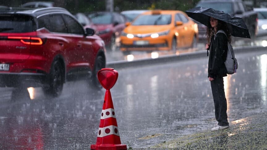 Meteoroloji bazı bölgeler için fırtına ve yağış uyarısı yaptı