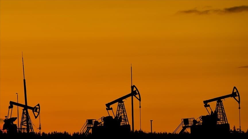 Rusya, petrol tavan fiyatı uygulayanlara satış yasağını uzattı