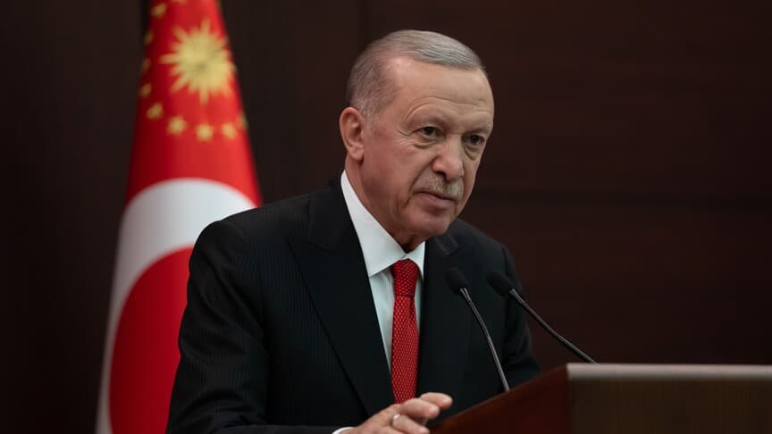 Cumhurbaşkanı Erdoğan, karne alan öğrencileri kutladı