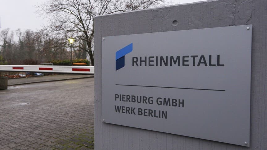 Berlin'de aktivistler Rheinmetall şirketini protesto etti