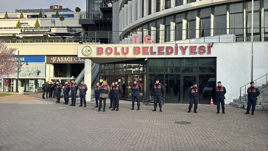 Bolu Belediyesi'ne yönelik irtikap davasında ara karar verildi