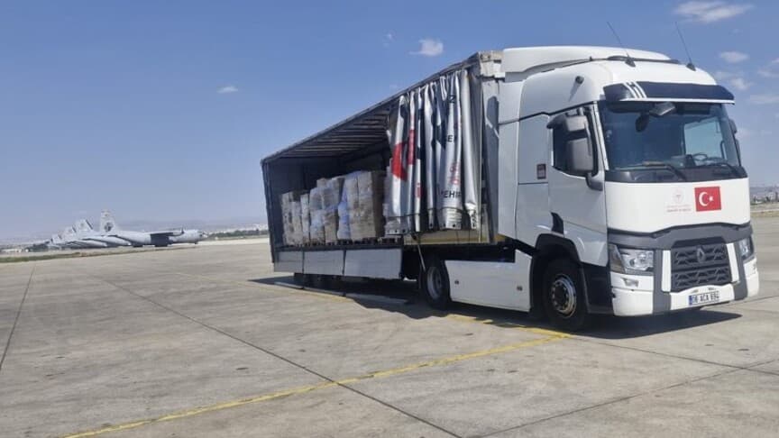 Türkiye, Venezuela'ya deprem sonrası ilaç ve tıbbi malzeme gönderdi