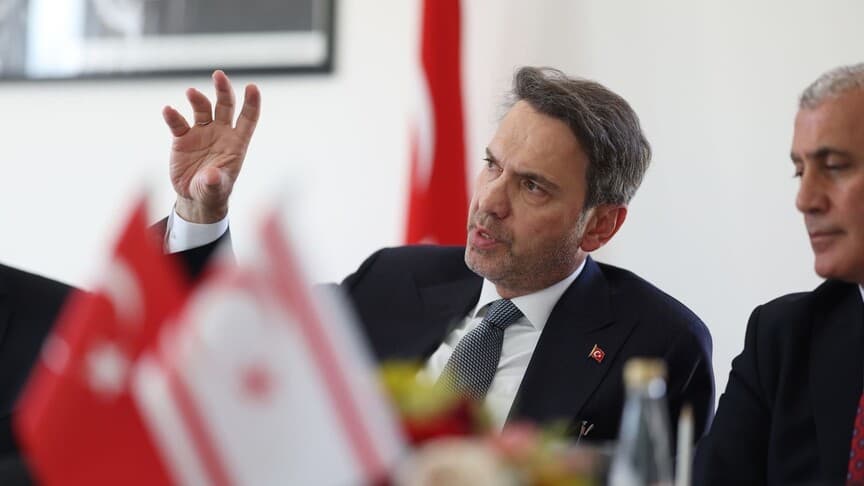Bakan Bayraktar, KKTC'nin enerji güvenliğinde önemli bir rol oynadığını açıkladı