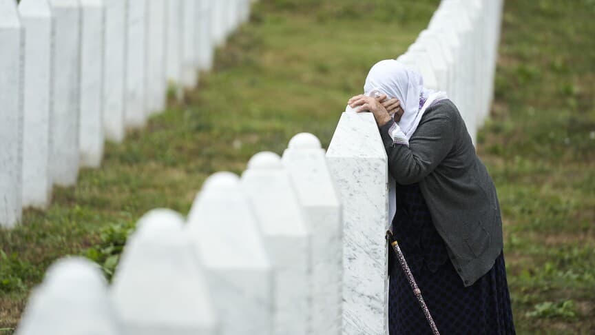 Srebrenitsa'da 1000'den fazla soykırım kurbanının cenazesi hala bulunamadı