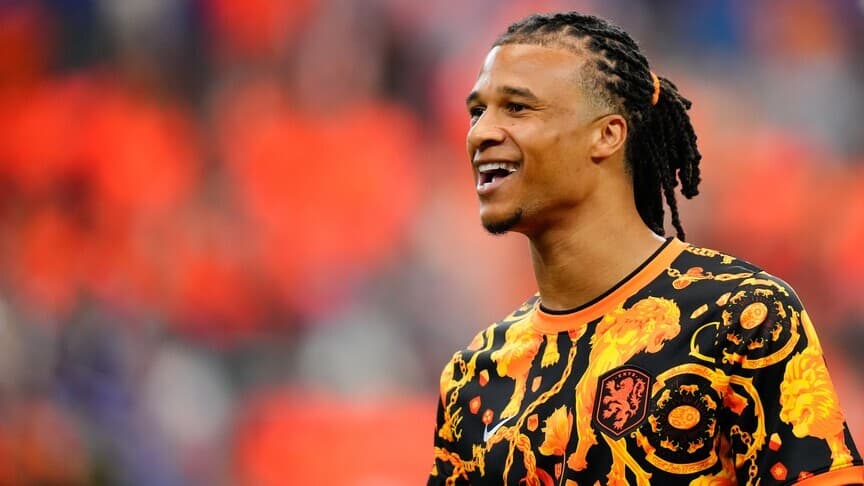 Nathan Ake, Fenerbahçe'nin kampına katılmak için Avusturya'ya ulaştı