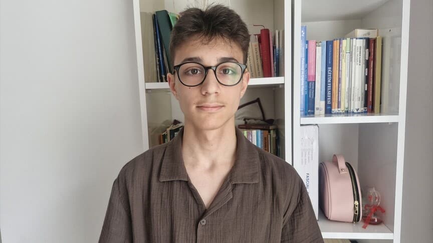 Berkay Arıkan LGS'de tam puan alarak başarı hikayesini yazdı