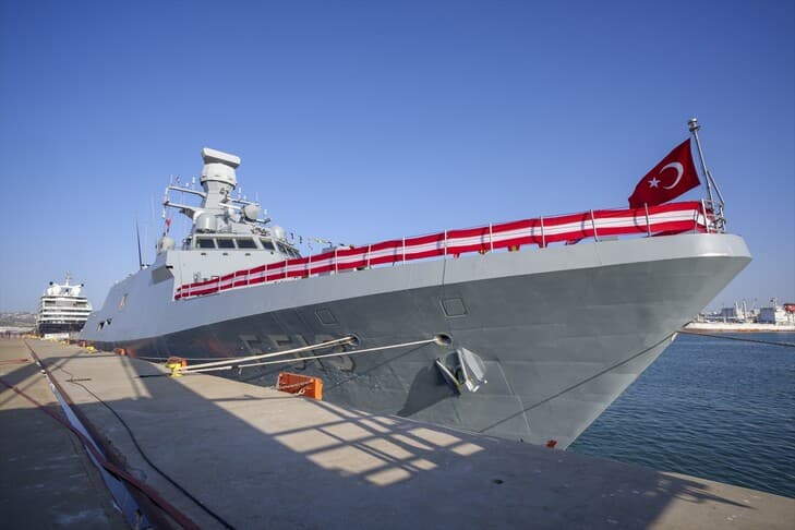 TCG Burgazada, Fas'ın Tanca Limanı'na ulaştı