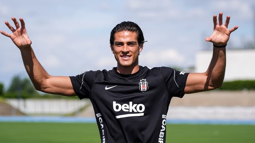 Doğan Alemdar, Beşiktaş'ta kaleci rekabetinin başarı getireceğini düşünüyor