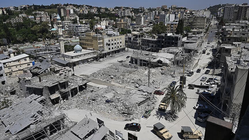 İsrail'in Lübnan'a düzenlediği saldırılarda ölenlerin sayısı 4 bin 324 oldu