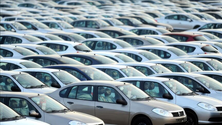 Mayıs ayında ticaret satış hacmi düştü, perakende satışlar arttı