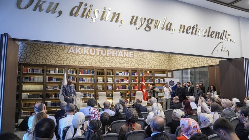 AK Parti, şair Erdem Bayazıt'ı anma programı düzenledi