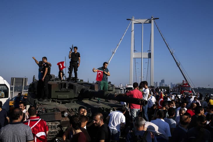 15 Temmuz'da gazetecilerin yaşadığı tehlikeler ve anılar