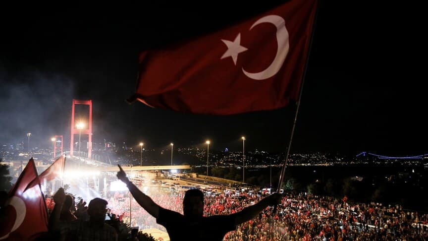 FETÖ'nün TSK'daki askeri yapılanması raporlarla aydınlatıldı
