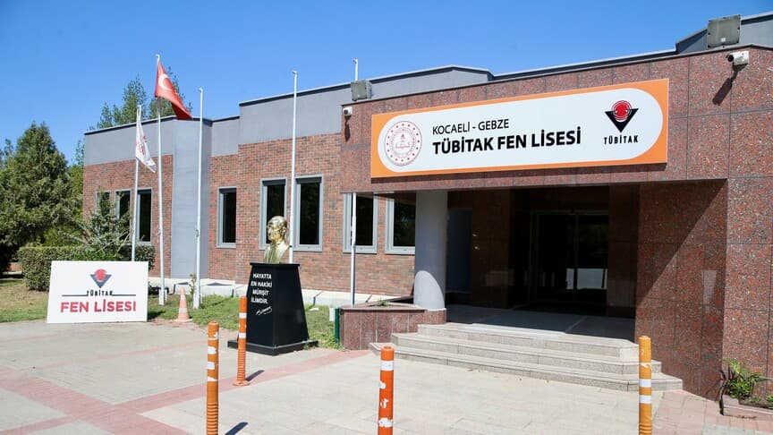 TÜBİTAK Fen Lisesi yeni öğrencilerini bekliyor