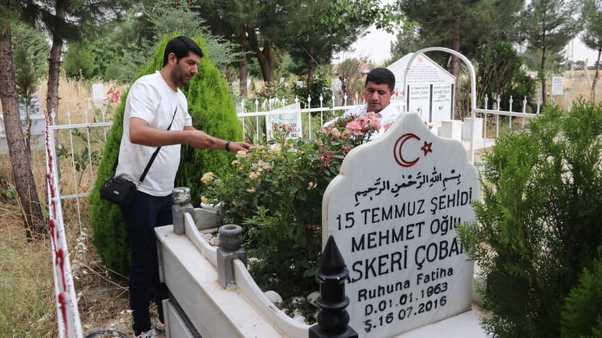 Diyarbakır'da Çoban ailesi 15 Temmuz şehidini anıyor