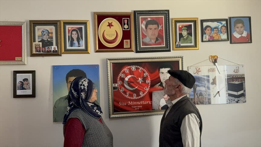 Şehit Mustafa Koçak'ın ailesi, anısını özel odada yaşatıyor