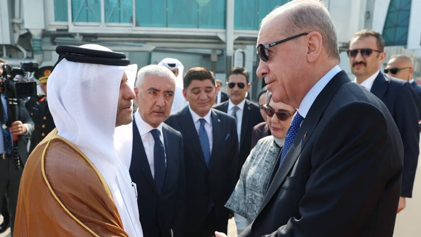 Emine Erdoğan, eski Katar Emiri için başsağlığı diledi