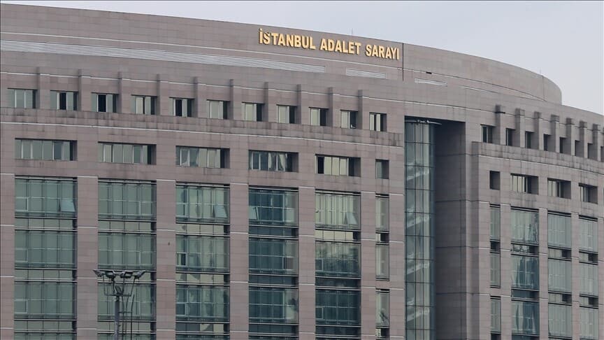 İstanbul'da dolandırıcılık operasyonunda 34 kişi gözaltına alındı