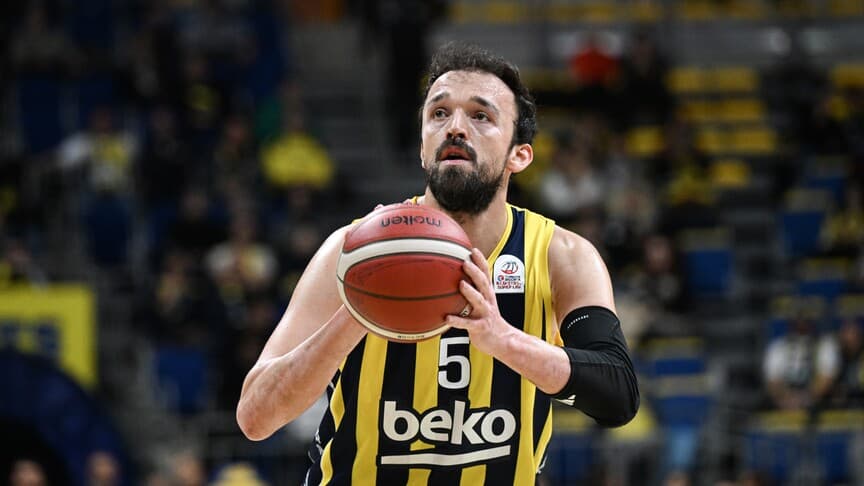 Fenerbahçe, Sertaç Şanlı ile 1 yıllık sözleşme imzaladı