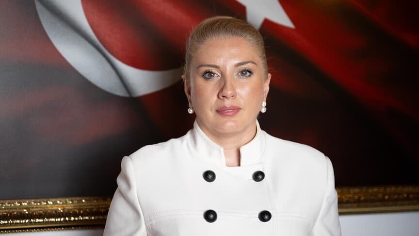 Şehit kızı Gürs'ten gençlere 15 Temmuz'u hatırlama çağrısı