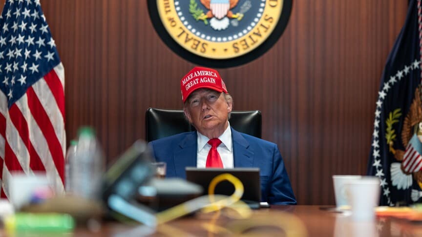Trump, İran'a karşı saldırıları görüşmek için Durum Odası'nda toplandı