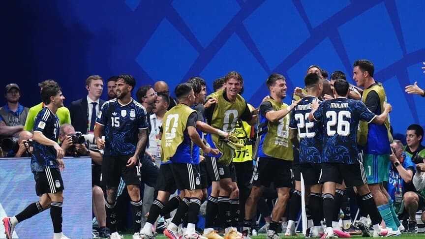 Arjantin, İngiltere'yi yenerek finale yükseldi