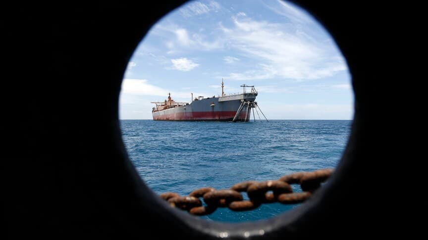 Yemen Sahil Güvenliği, Aden Körfezi'nde petrol tankerinin kaçırıldığını açıkladı