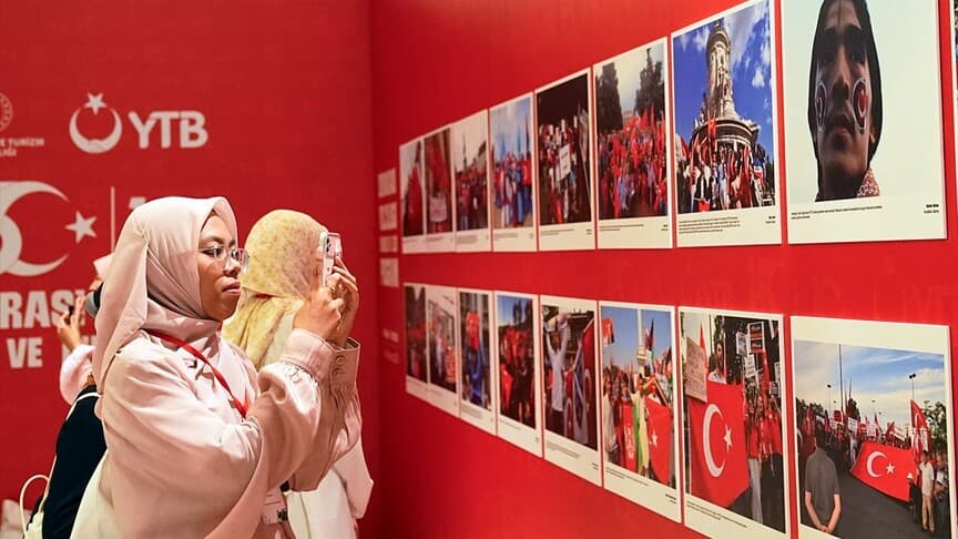 Gençler, 15 Temmuz'un 10. yılında Demokrasi ve Özgürlükler Adası'nda bir araya geldi