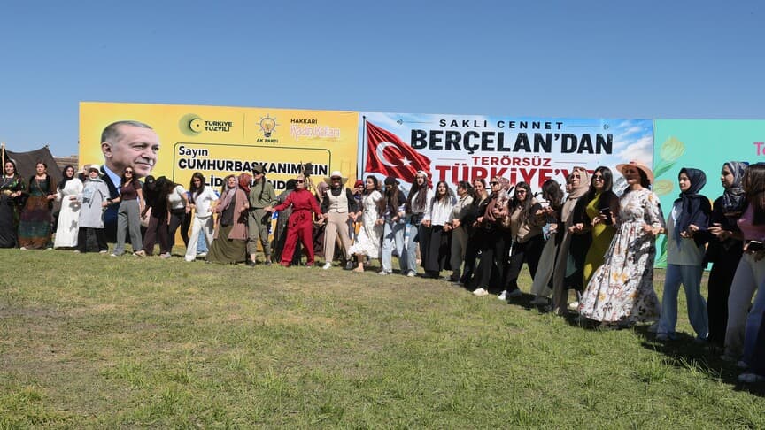 Cumhurbaşkanı Erdoğan, Hakkari'deki Kadın Şenliği'ne telefonla bağlandı
