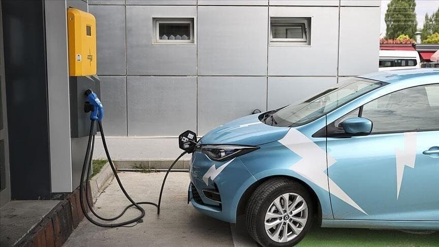 Çin'de elektrikli araç satışları vergi desteği ve deflasyon nedeniyle düştü