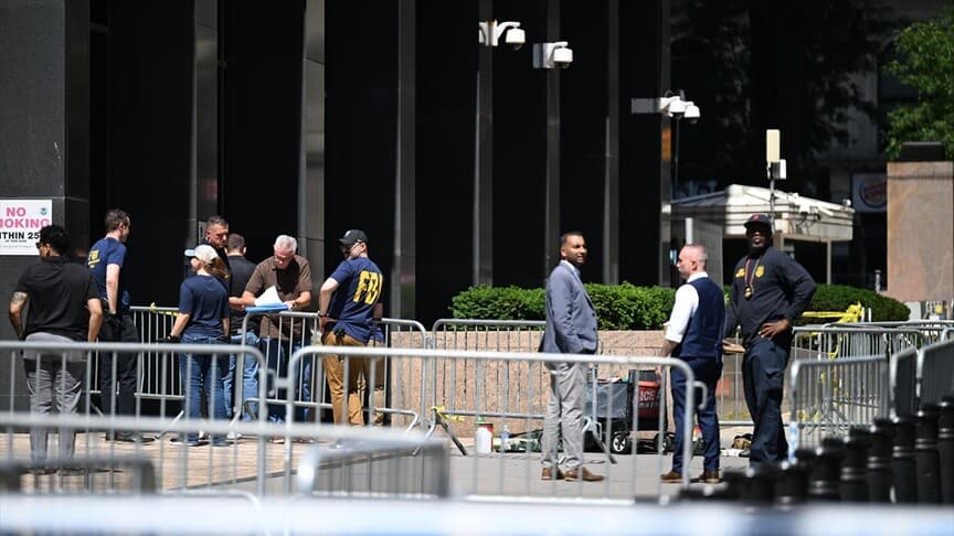 New York'ta ICE ve FBI binası önünde saldırı düzenleyen şüpheli yakalandı