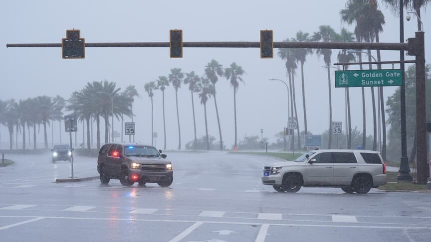 Bertha Tropikal Fırtınası, Florida ve Alabama kıyılarına doğru ilerliyor
