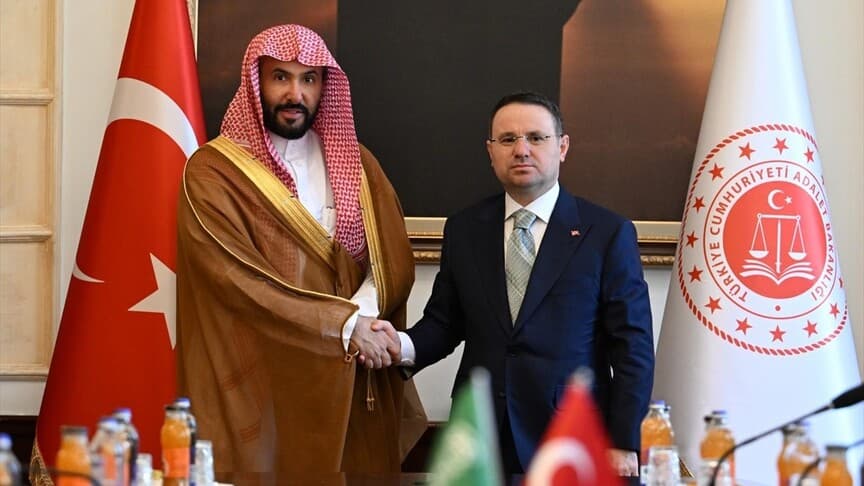 Adalet Bakanı Gürlek, Suudi mevkidaşı Al Smani ile bir araya geldi