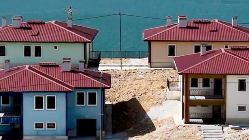 Bakan Kurum, Adıyaman'daki köy evleri hakkında bilgi verdi