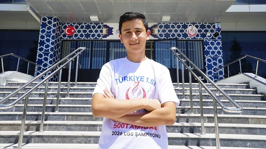 LGS'de 500 puan alan Emir, Baykar Fen Lisesi veya Kartal Anadolu İmam Hatip Lisesi'ni hedefliyor
